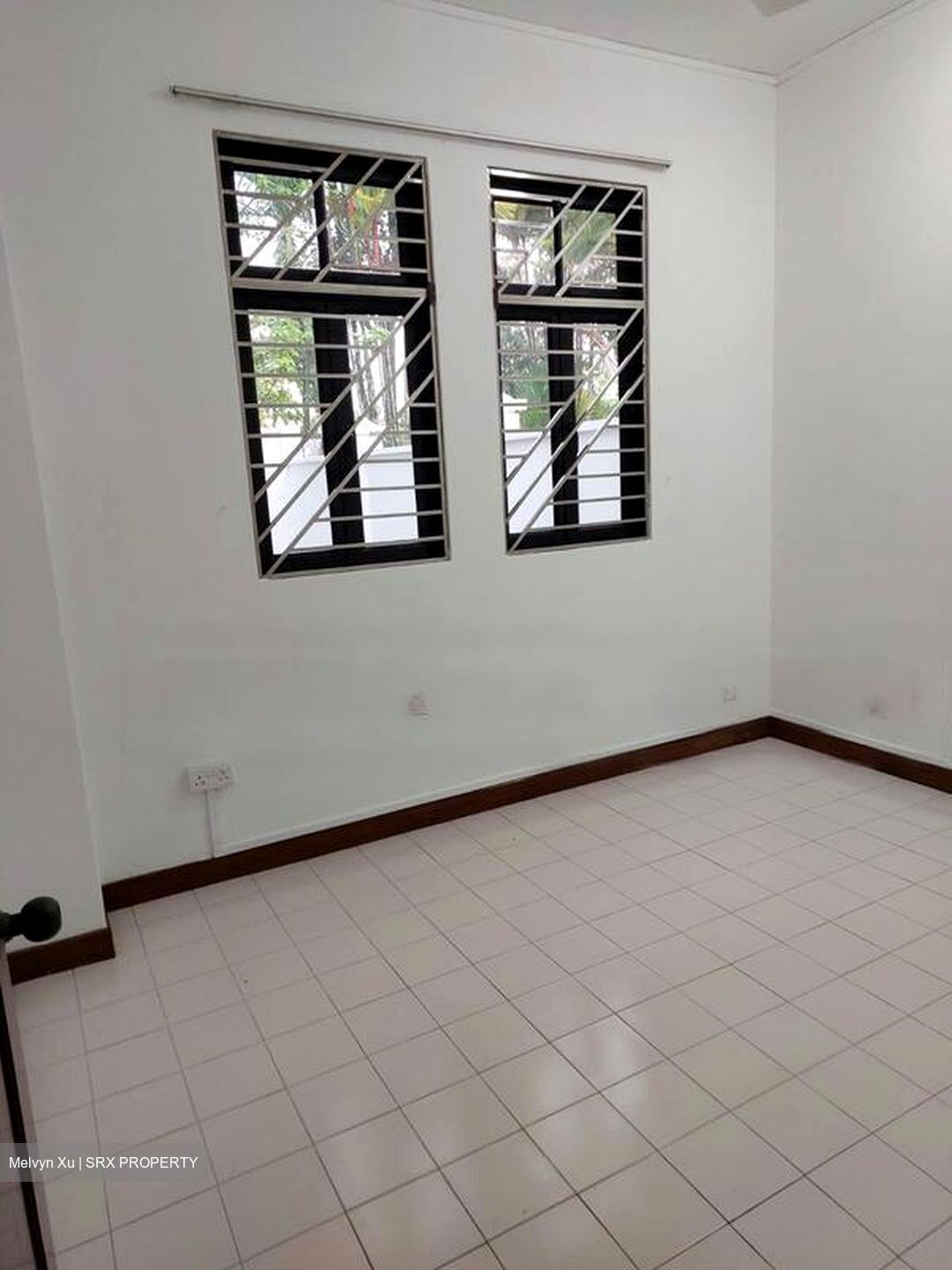 Stratton Park (D28), Terrace #454315011